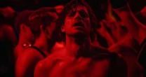 Maré Alta, drama gay estrelado por Marco Pigossi, chega ao streaming