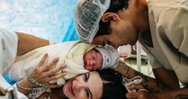 Sthefany Brito anuncia nascimento do terceiro filho: 'Coração triplicou'