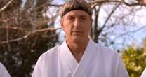 William Zabka vai aparecer em Karate Kid: Lendas? O final de Cobra Kai explica o futuro de Johnny