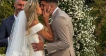 Lucas Beraldo, do PSG, se casa com Rafaela Albino em cerimônia em São Paulo