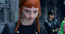 Quem é Agnes Demille em 'Wandinha'? Novidade no elenco, atriz Evie Templeton tem 16 anos e era fã obcecada da série: 'Vi 3 vezes'