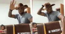 Ex-BBB é visto com mala e chapéu em meio a rumores de ida para 'A Fazenda 17'