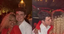 Web reage aos beijos do filho do Gugu com Cariúcha em festa: 'Tava bêbado?'