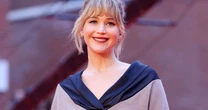 Jennifer Lawrence afirma que 'era constrangedora' e assume que fama a deixou 'irritante'