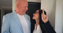 Esposa de Bruce Willis fala sobre luta do ator contra demência: 'É muito difícil identificar os sinais'