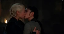 Em 'House of Dragon', o beijo de Rhaenyra e Mysaria nunca esteve no roteiro e foi proposto por Emma D'arcy: 'Sentiu o instinto'