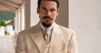 À espera do primeiro filho com Sabrina Sato, Nicolas Prattes celebra fase especial na vida e na TV