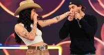 Zé Felipe e Ana Castela protagonizam momentos românticos em programa do SBT: beijo, declaração e olhares apaixonados! Veja tudo!