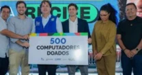 Ministério das Comunicações doa 500 computadores e firma parceria com Recife