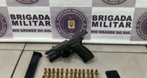 Dupla é presa em flagrante com pistola e carregador estendido no bairro Cristal em Porto Alegre