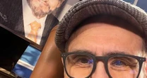 Intérprete de Seu Barriga lamenta morte de fã brasileiro do 'Chaves': 'Comemos hambúrguer juntos'