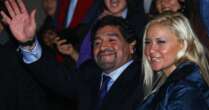 Ex xinga acusados de matar Maradona em início de julgamento na Argentina