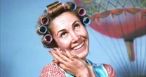 Florinda Meza se pronuncia após série insinuar que criador de 'Chaves' traiu sua mulher com ela