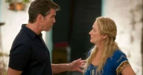 Qual vai ser a história de Mamma Mia 3? Pierce Brosnan confessa que já sabe a resposta para o maior segredo do musical