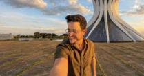 Influenciador de Brasília, Eldo Gomes, lança série de turismo
