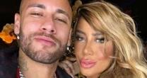 Rafaella Santos curte férias na Espanha com primogênito de Neymar