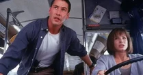 Quase 30 anos depois de Velocidade Máxima, é assim que Sandra Bullock e Keanu Reeves voltam às telas como um casal icônico