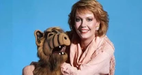 Morre a atriz Anne Schedeen, estrela de 'Alf, O ETeimoso', aos 77 anos