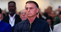 Bolsonaro não irá ao STF para acompanhar decisão de julgamento, diz defesa: 'Saúde debilitada'