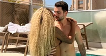 Cariúcha assume novo namorado e amigos celebram: 'Você merece'