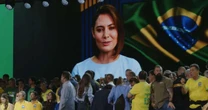 Após reconciliação, Michelle discursa em apoio a Flávio Bolsonaro: 'Povo unido pela esperança de um país melhor'