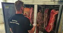 Fiscalização apreende 2 toneladas de alimentos suspeitos e alerta para riscos à saúde no RS