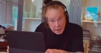 Último vídeo de Ozzy Osbourne, 48 horas antes de sua morte, mostra café da manhã com filha e neto