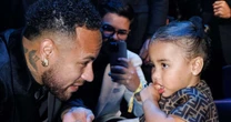 Filha de Neymar e Bruna Biancardi, Mavie é comparada ao pai por essas respostas de duas palavras em 1ª entrevista. Vídeo!