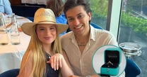 'A Poliana vai casar': aos 19 anos, Sophia Valverde, ex-atriz mirim do SBT, surpreende a web com noivado e aliança grifada