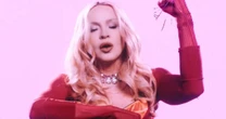 "Bizarre": veja letra e tradução da música da Madonna com Martin Garrix