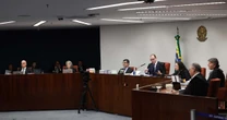Quais são as pistas que os ministros deixaram para decidir se condenam ou não Bolsonaro e outros 7 réus por trama golpista