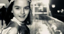Suri, filha de Tom Cruise e Katie Homes, retira legalmente o sobrenome do pai
