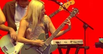 Duda Beat usa guitarra signature de Chris Cornell no The Town: 'só 250 no mundo'