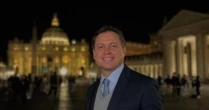 Repórter da Globo: como Camarotti encarou maratona de missas e trabalho de 20 horas durante o conclave