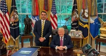 Flávio Bolsonaro posta foto com Donald Trump na Casa Branca