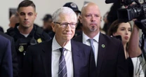 O que Bill Gates disse sobre relação com Jeffrey Epstein em investigação do Congresso dos EUA