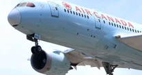 O piloto de avião que voou 17 anos sem licença