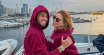 Zé Felipe se emociona em show e Virginia filma: 'Sofrendo com motivo'