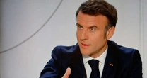 "Macron é um presidente em busca de boas vibrações", diz jornal
