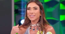 Não é evangélica? Fenda na roupa de Patrícia Abravanel causa na web