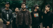 queda-livre chega com emocore explosivo em primeiro álbum da carreira, 'Quase'