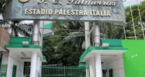Suspeita de estupro no Palmeiras: câmera flagrou menina de 4 anos indo até banheiro masculino