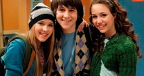 Mitchel Musso, o Oliver de "Hannah Montana", sobre ausência no especial da série: "Não funcionou"