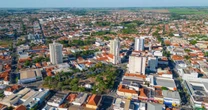 Menina de 1 ano e 8 meses morre atropelada acidentalmente pelo pai na garagem de casa em SP