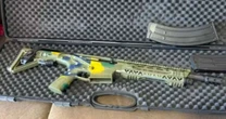 Arma customizada de Jair Bolsonaro é recolhida na região metropolitana de Porto Alegre