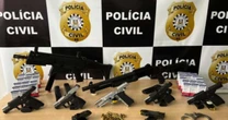 Após ameaça de morte a companheira, Polícia Civil apreende 7 armas e anabolizantes na Região Metropolitana de Porto Alegre