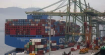 Brasil à beira do tarifaço: confronto comercial com os EUA se intensifica