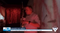 Repórter da Globo leva susto ao vivo com grito de palhaço e cena viraliza; veja