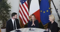Vice-presidente americano encontra presidente da Comissão Europeia para falar de direitos aduaneiros