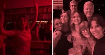Claudia Abreu reúne amigos e o ex-marido em aniversário de 55 anos